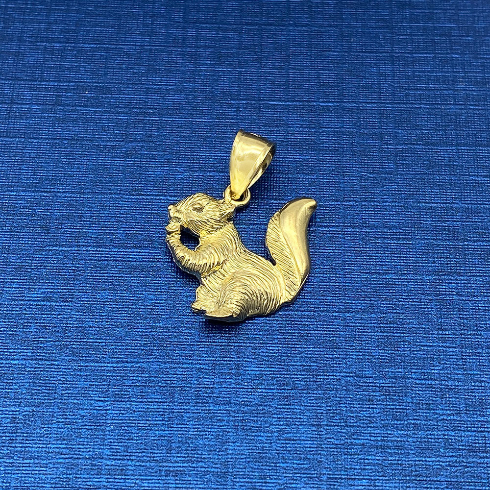 10k Squirrel Small Pendant